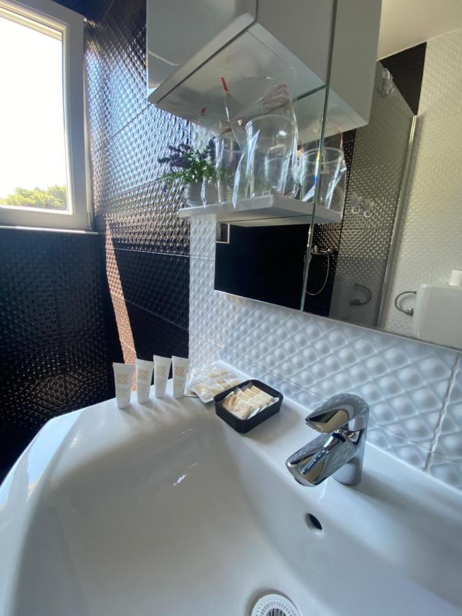 Guesthouse Ruza Sobra Apartments In The Attic Of The House Luaran gambar