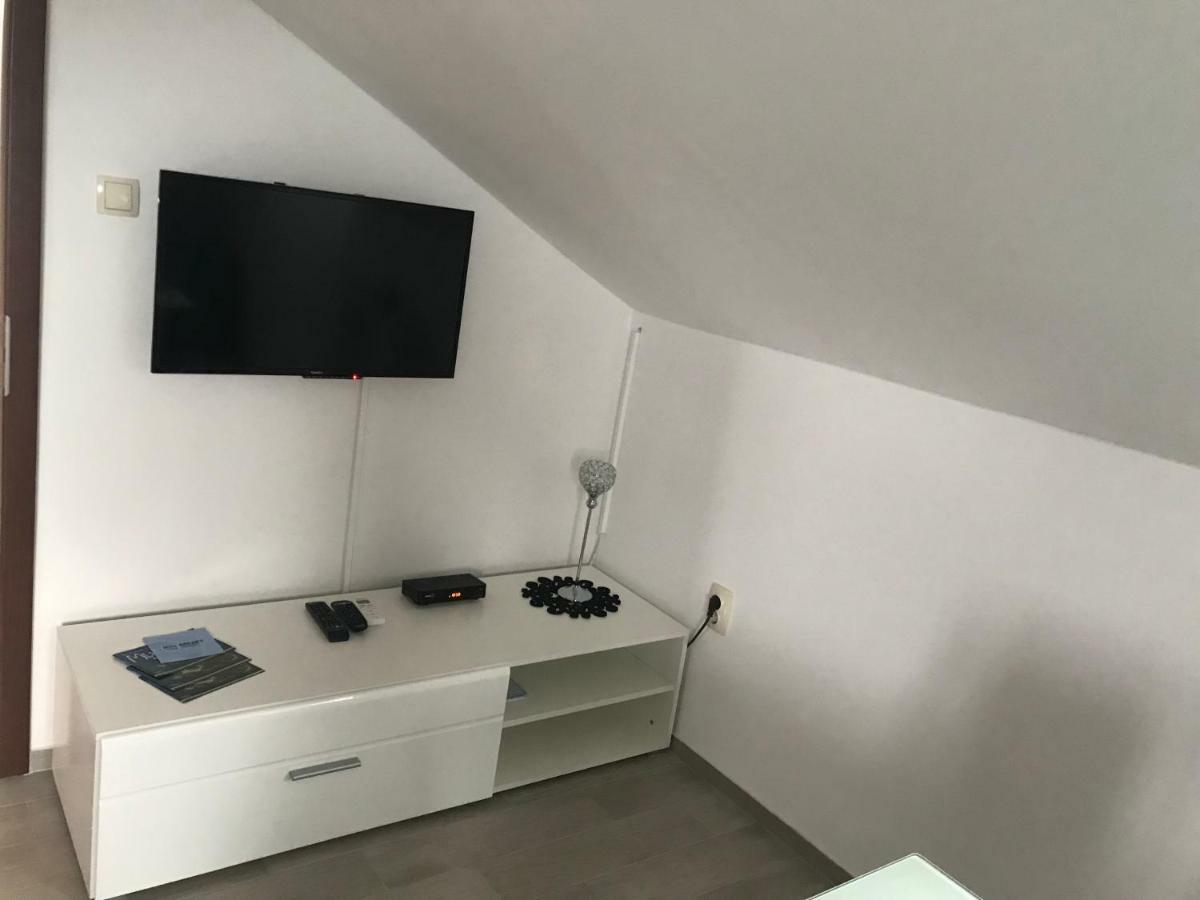 Guesthouse Ruza Sobra Apartments In The Attic Of The House Luaran gambar